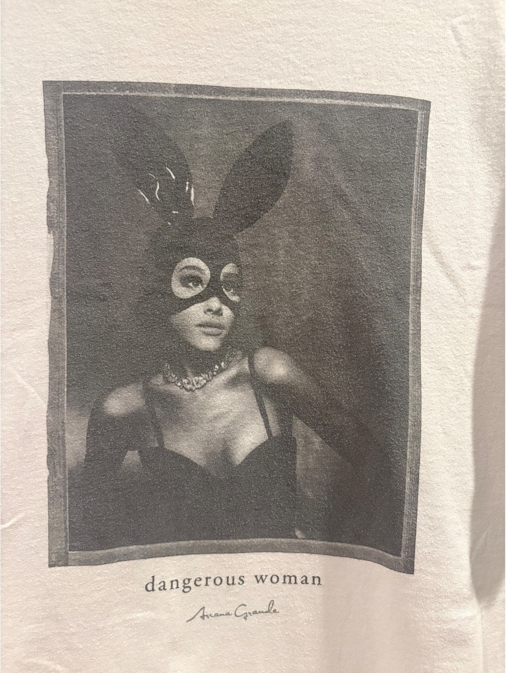 Ariana Grande Dangerous Woman Concert T-Shirt Medium White Cotton - Picture 3 of 5